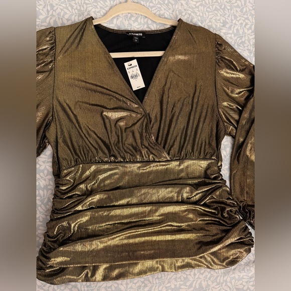 NWT EXPRESS Ribbed Gold Metallic Ruched Top - Picture 9 of 11